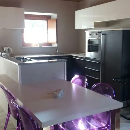 D'orta Con Vista شقة